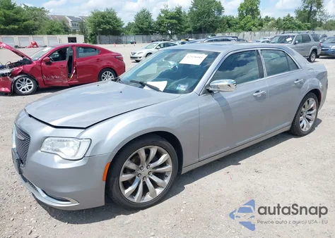 2017 Chrysler 300C z USA, uszkodzony, nr VIN 2C3CCAEG7HH667871